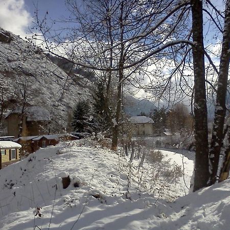 A La Rencontre Du Soleil - Camping Le Bourg-d'Oisans Exterior photo