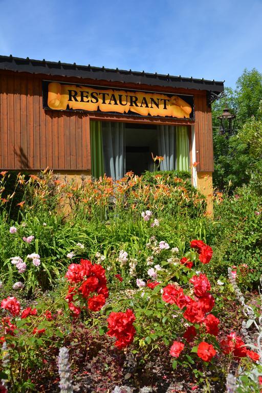 A La Rencontre Du Soleil - Camping Le Bourg-d'Oisans Exterior photo